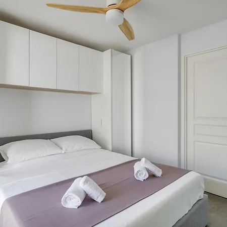 Apartment Le Galet, De Standing, Hyper Centre, Parking Prive, A 100 M De La Antibes